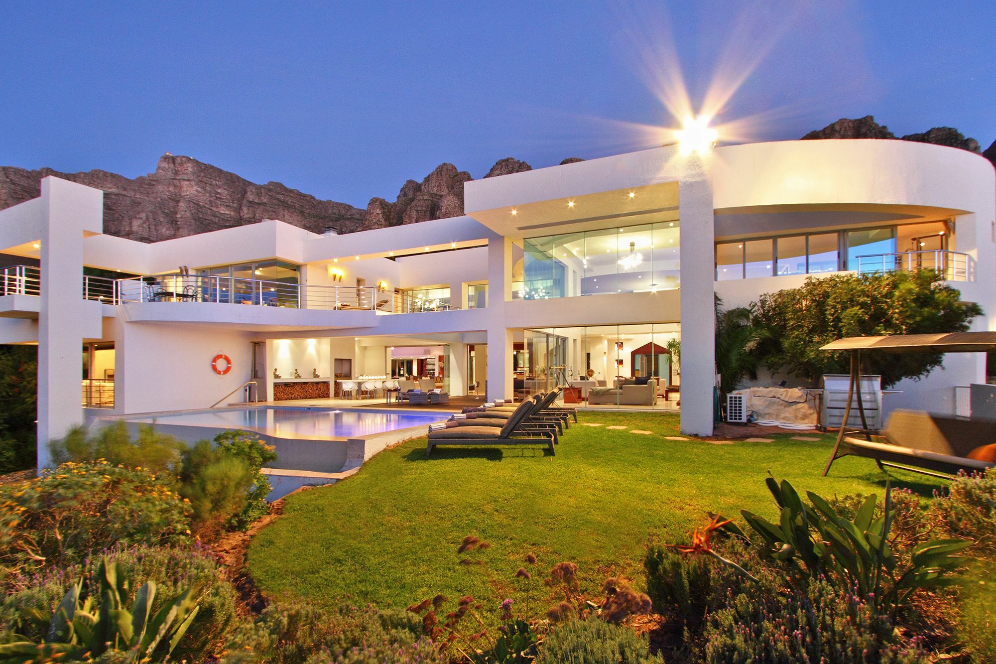 Hollywood Mansion & Spa Camps Bay ケープタウン エクステリア 写真